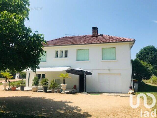 Photo 1 - Maison à DOMERAT