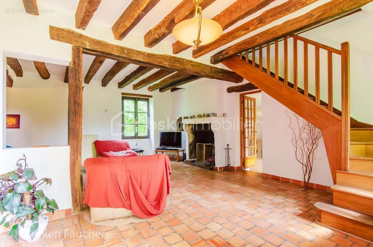 Maison à AUNEAU