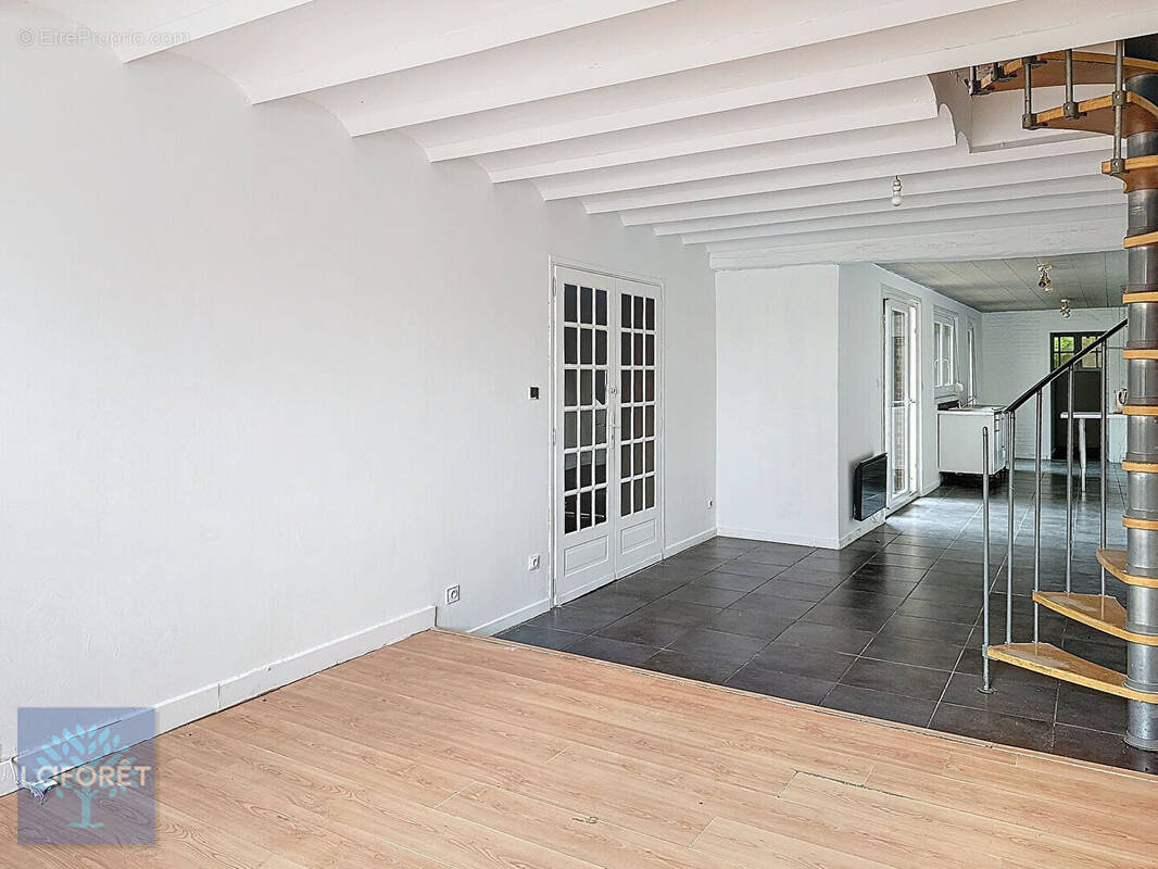 Maison à BRUAY-SUR-L&#039;ESCAUT