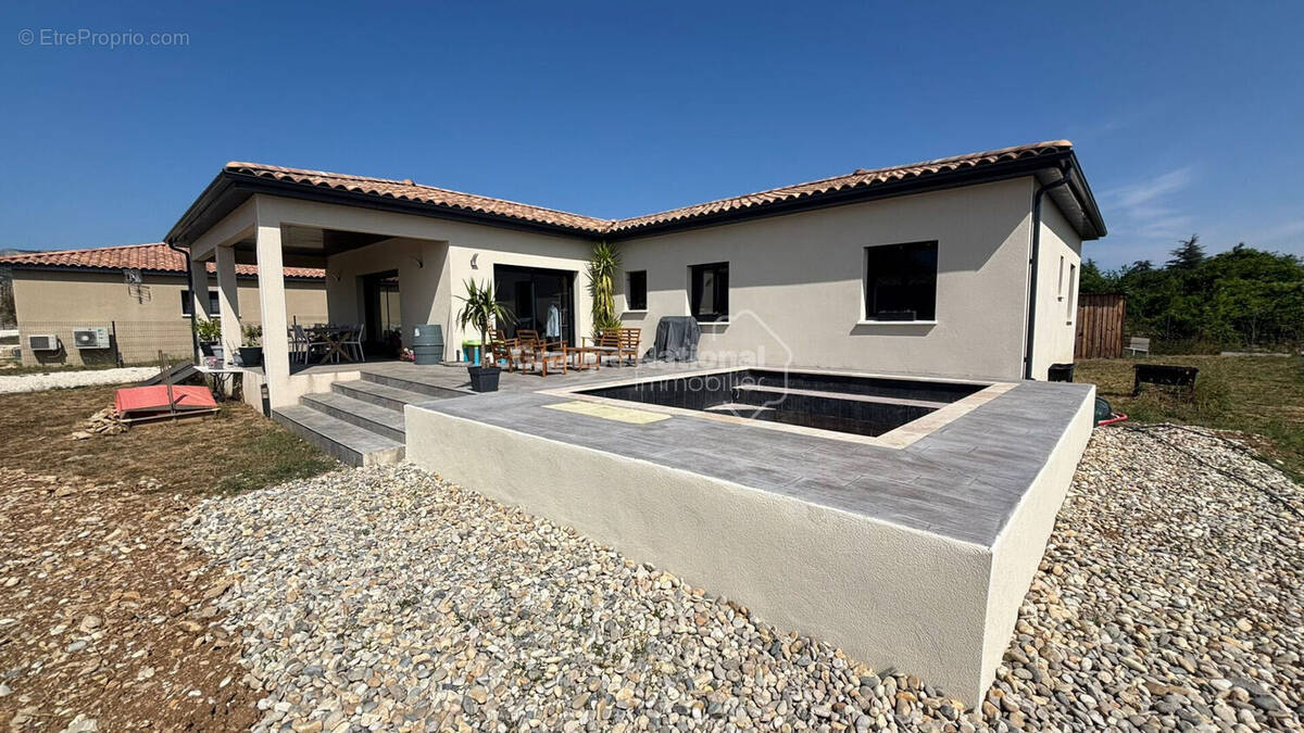 Maison à GRAS