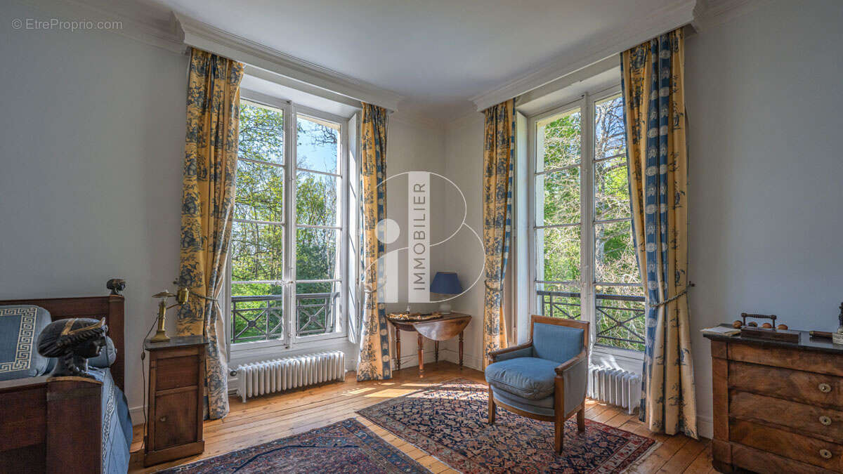 Maison à FONTAINEBLEAU
