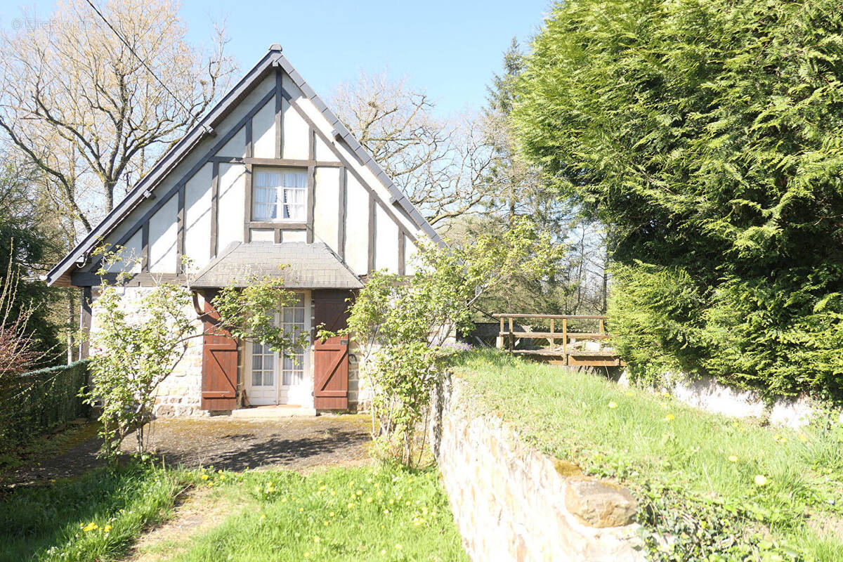 Maison à MORTAIN