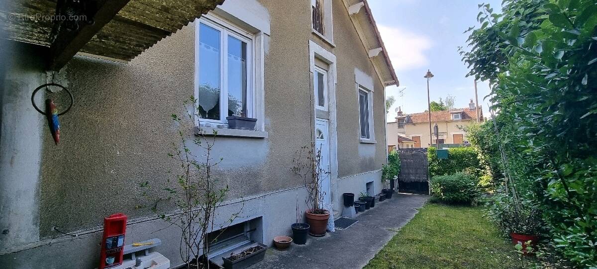 Maison à MANTES-LA-JOLIE
