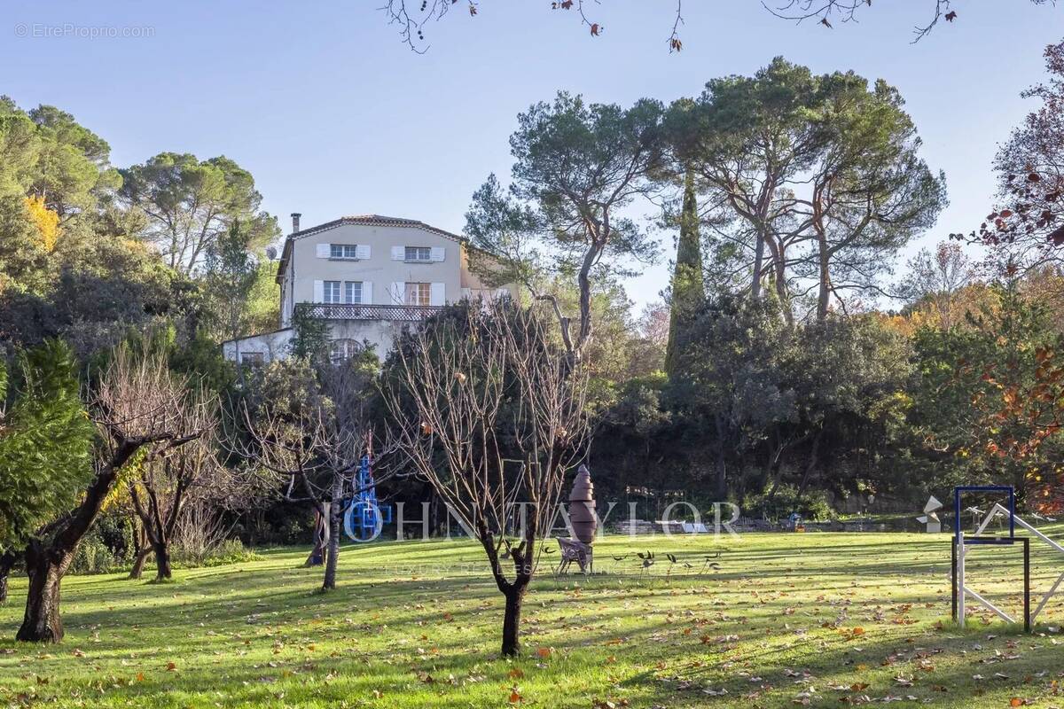 Maison à FONTAINE-DE-VAUCLUSE