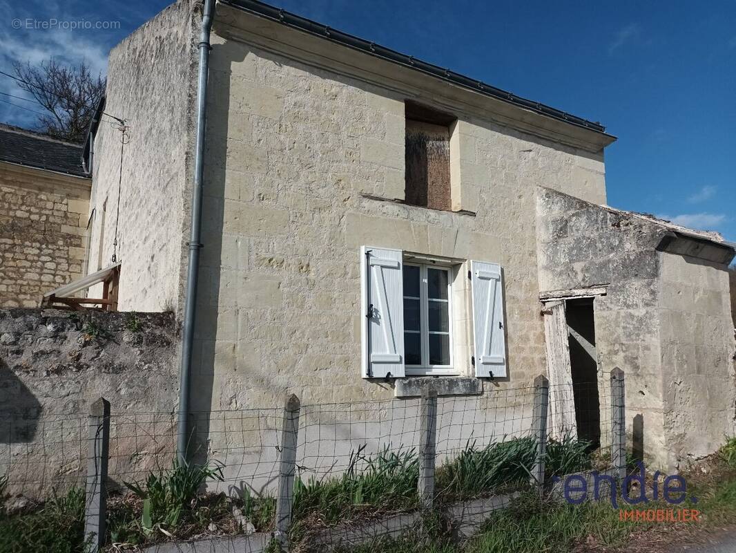 Maison à CHINON