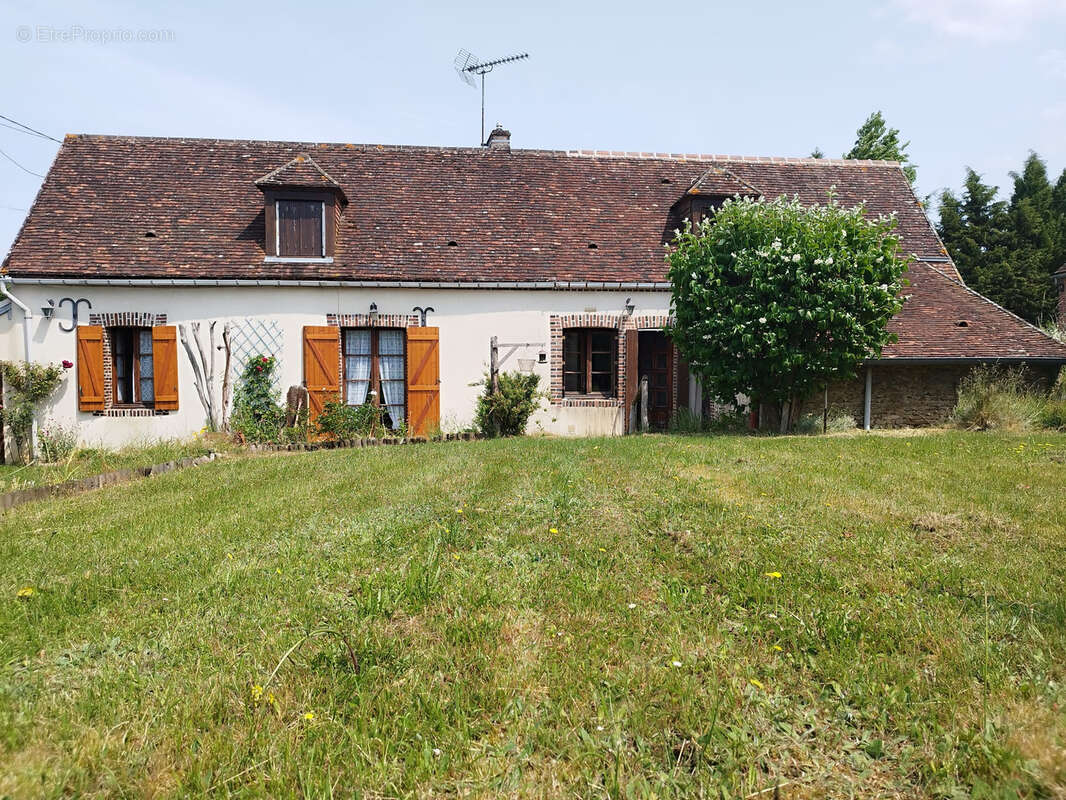 Maison à LONGNY-AU-PERCHE