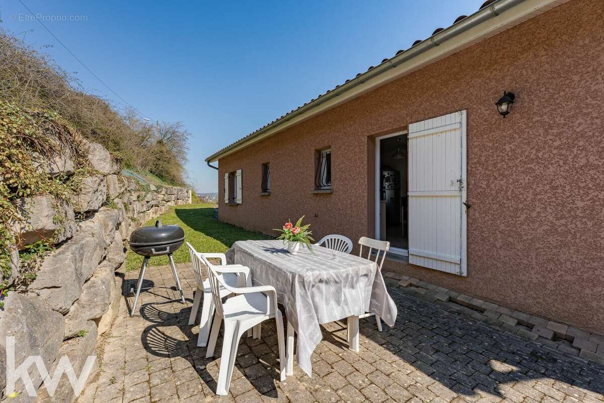 Maison à COUZON-AU-MONT-D&#039;OR