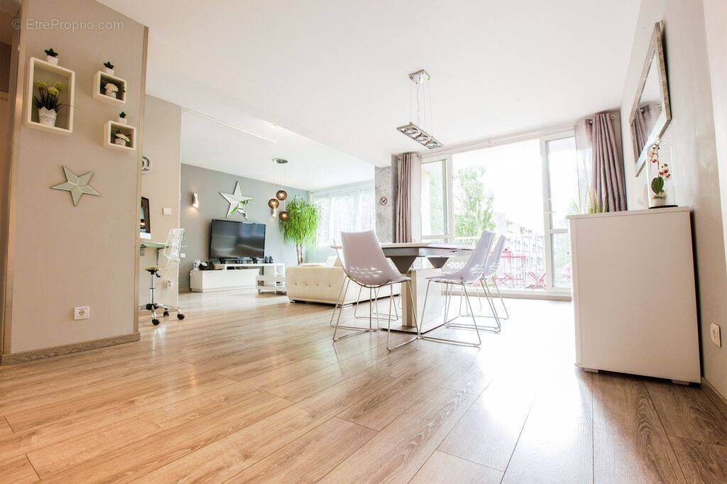 Photo 1 - Appartement à VILLEURBANNE