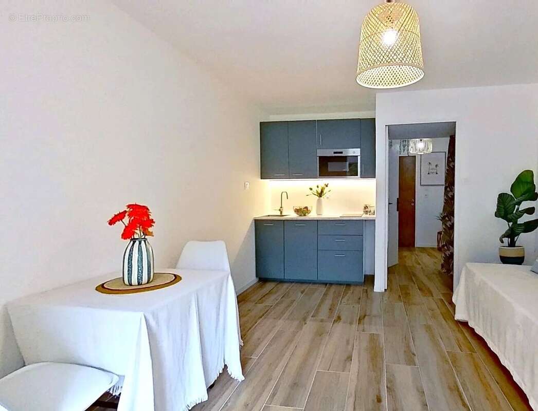 Appartement à HYERES