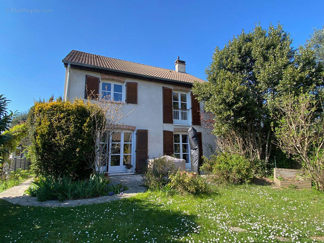 Maison à ANDILLY