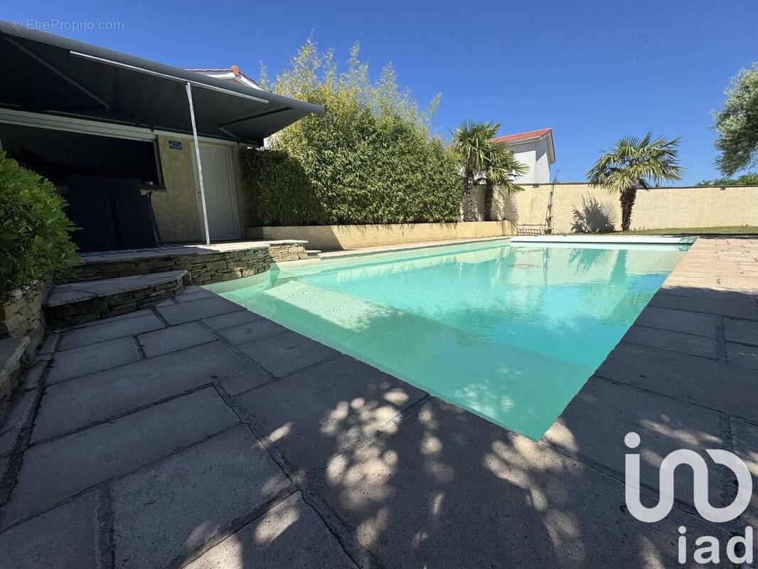 Photo 1 - Maison à CHATEAUNEUF