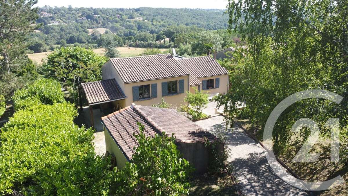Maison à LACROIX-FALGARDE