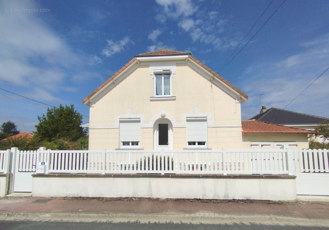 Maison à CHATELLERAULT