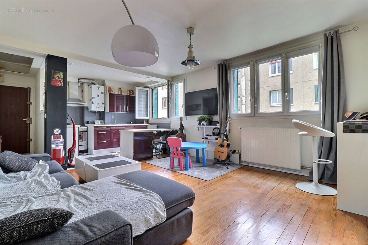 Appartement à COLOMBES