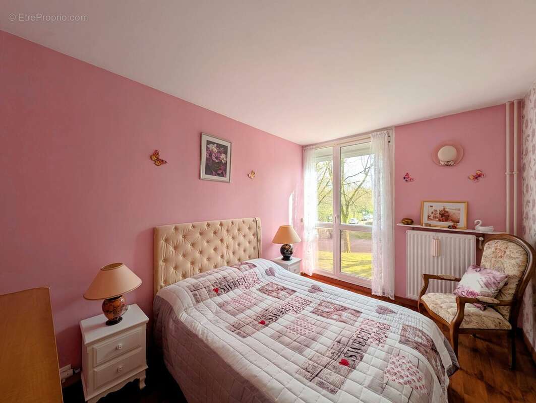 Appartement à ELANCOURT