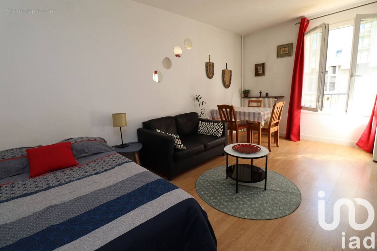 Photo 1 - Appartement à CLAMART