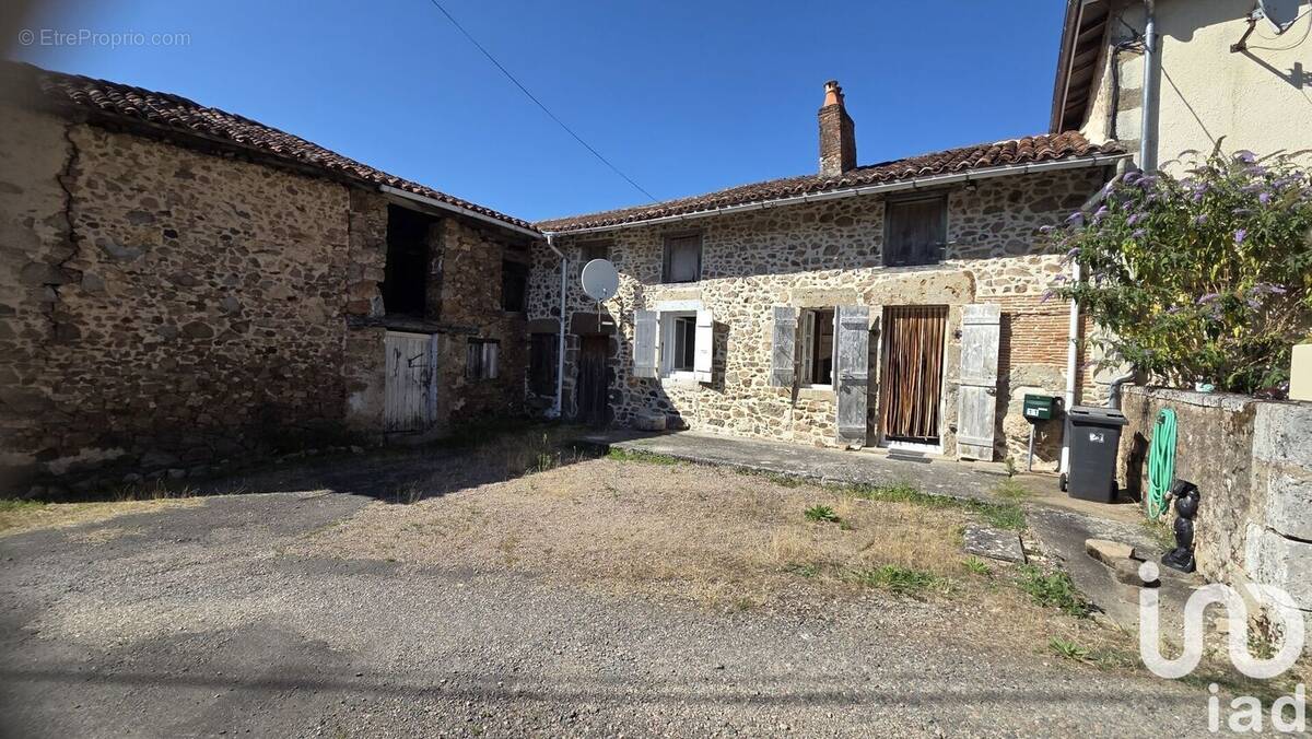 Photo 1 - Maison à CHABANAIS
