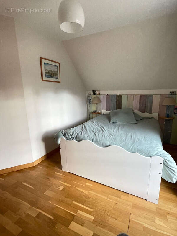 Maison à NAZELLES-NEGRON