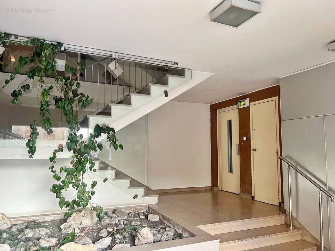 Appartement à SAINT-MAUR-DES-FOSSES