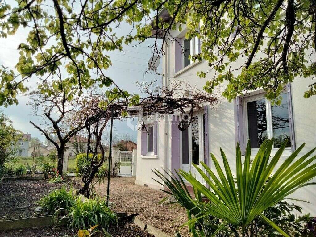 Maison à AUREILHAN