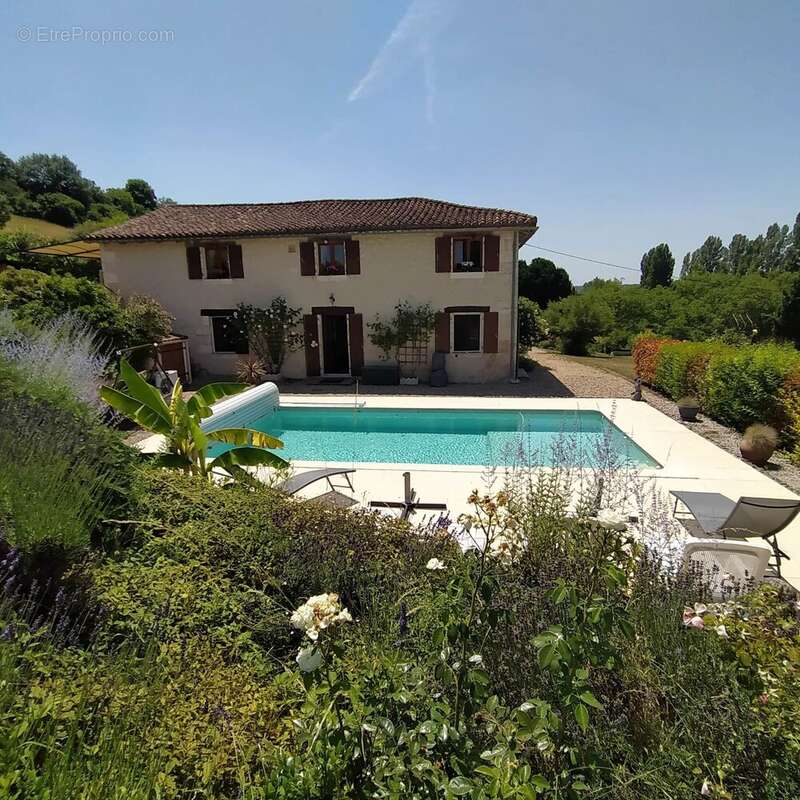 Maison à VERTEILLAC