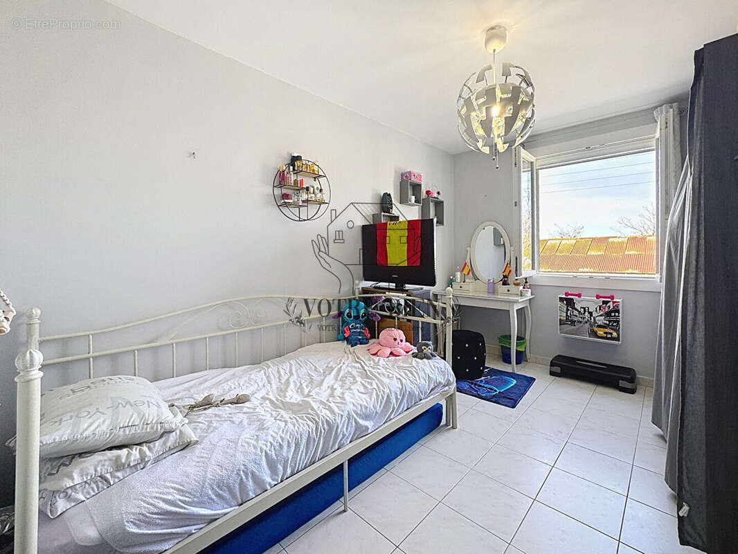 Appartement à VINON-SUR-VERDON