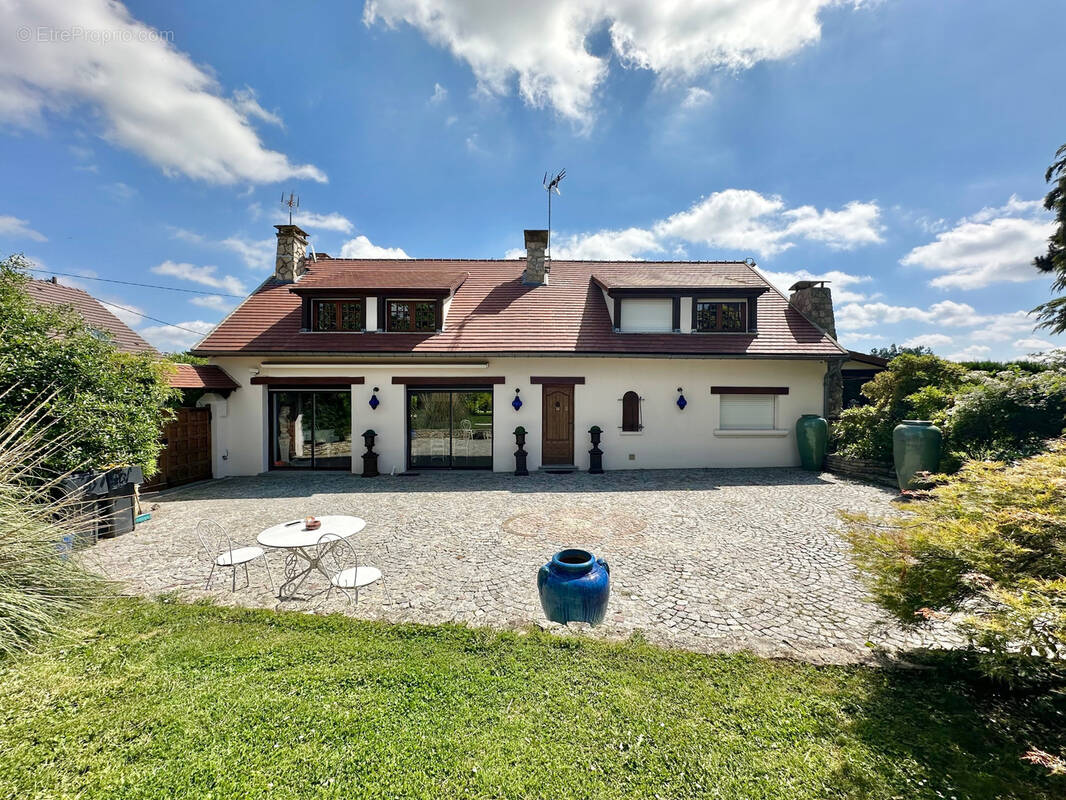 Maison à NANTEUIL-LE-HAUDOUIN