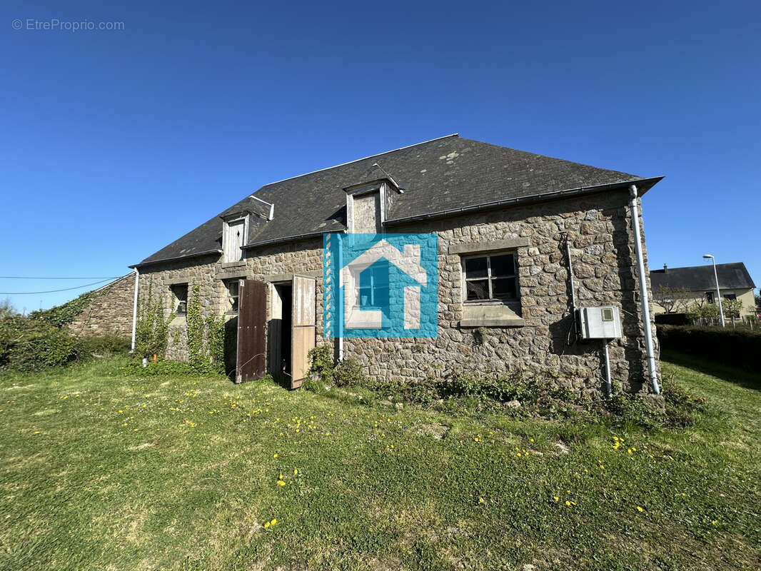 Maison à REFFUVEILLE