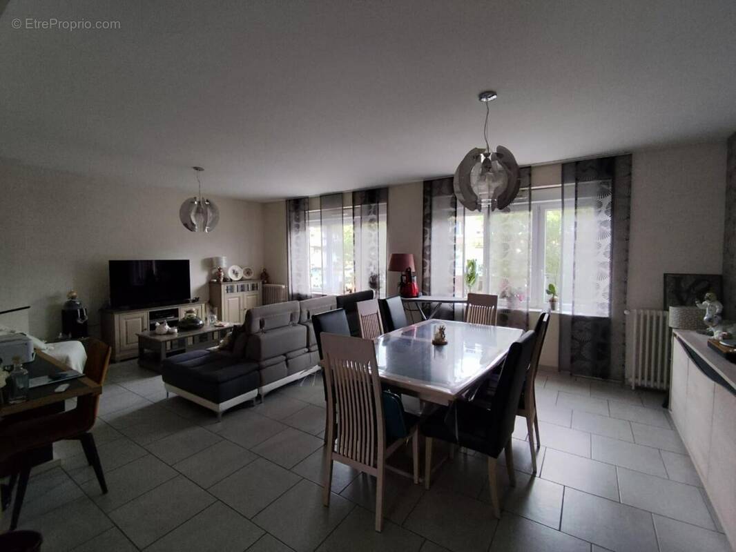 Photo 1 - Appartement à SAINT-HILAIRE-DU-HARCOUET