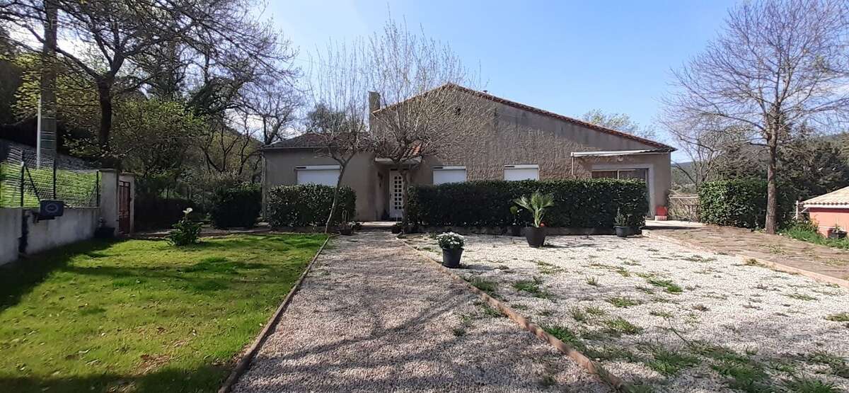 Maison à LE BOSC