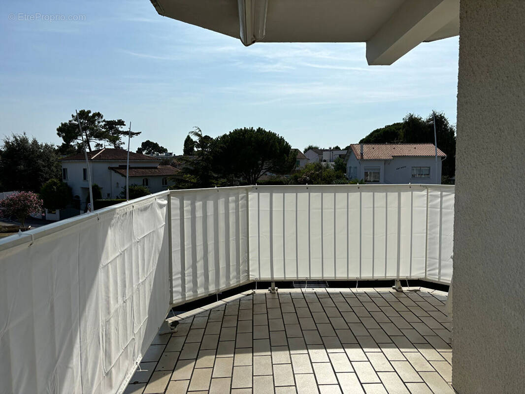 Appartement à VAUX-SUR-MER
