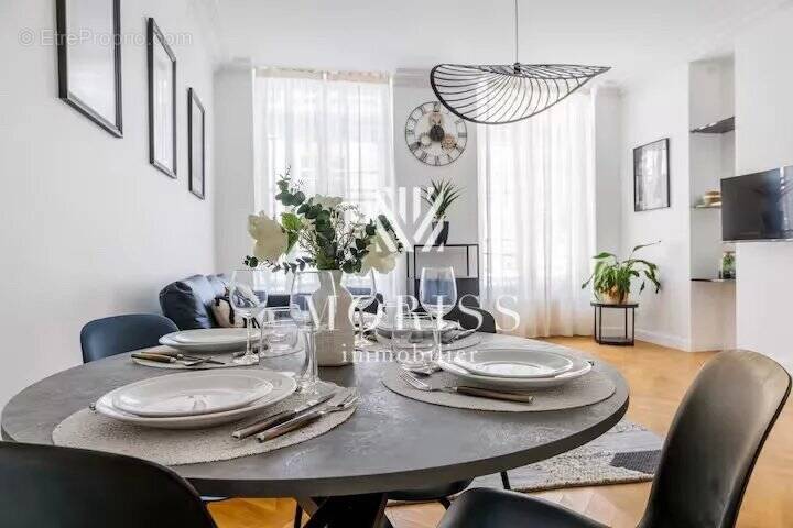 Appartement à PARIS-3E