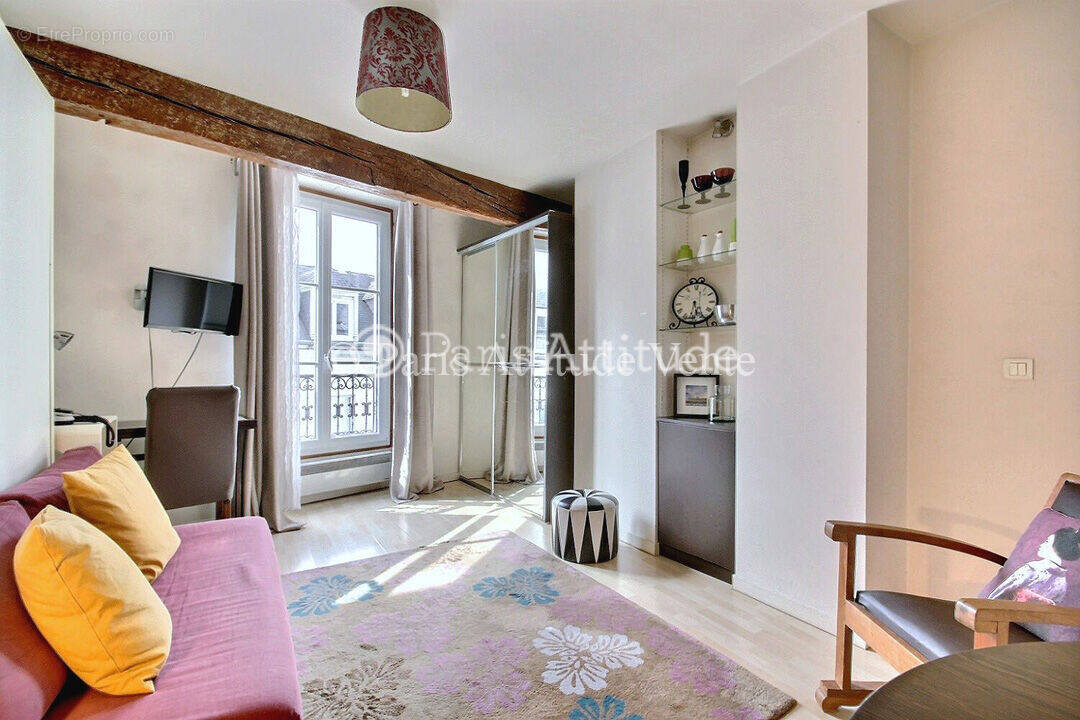 Appartement à PARIS-4E