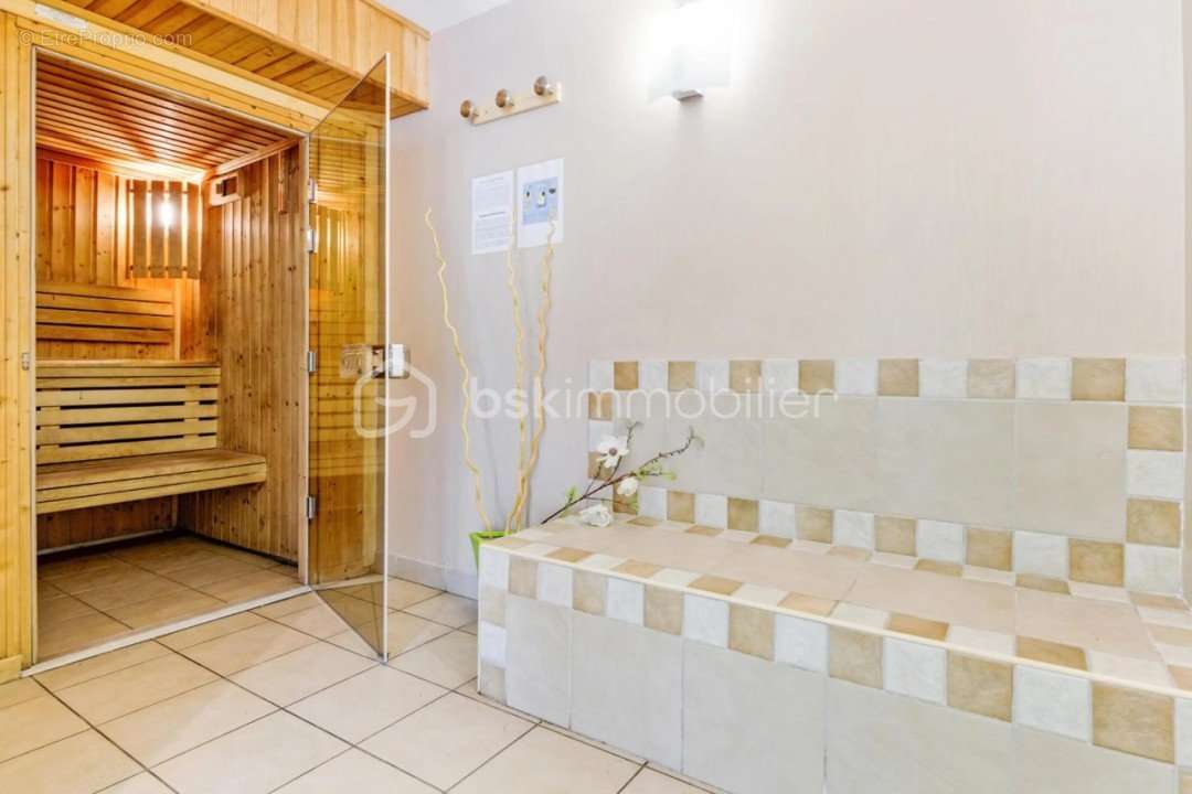 Appartement à SIX-FOURS-LES-PLAGES