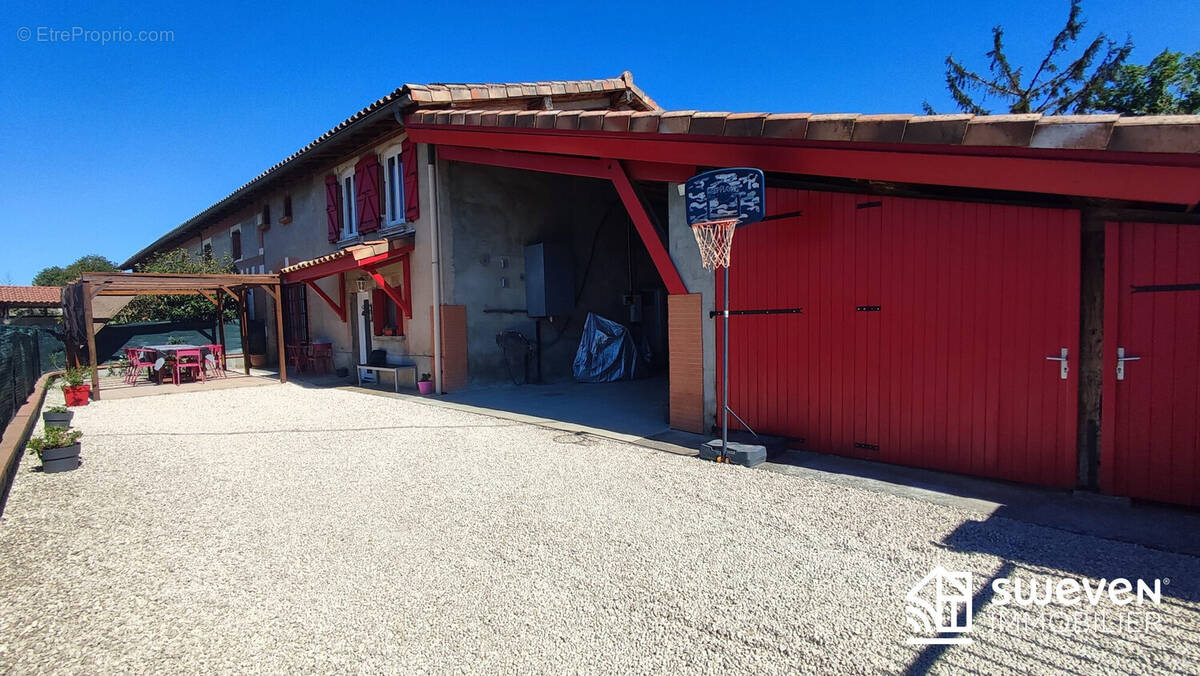 Maison à LE FAUGA