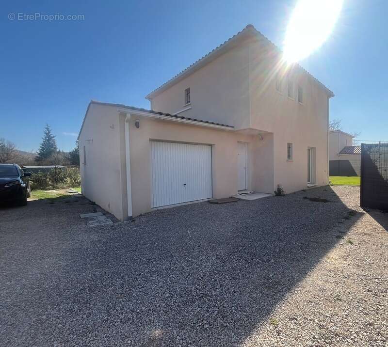 Maison à CALLIAN