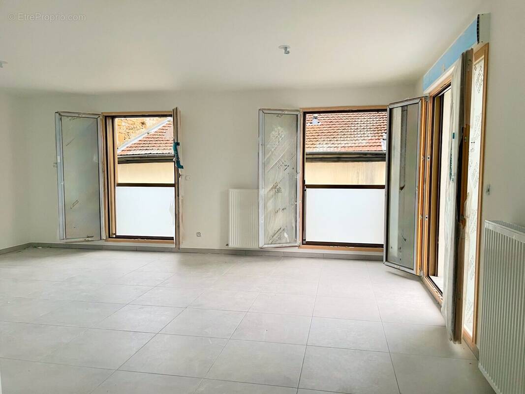 Appartement à LYON-9E