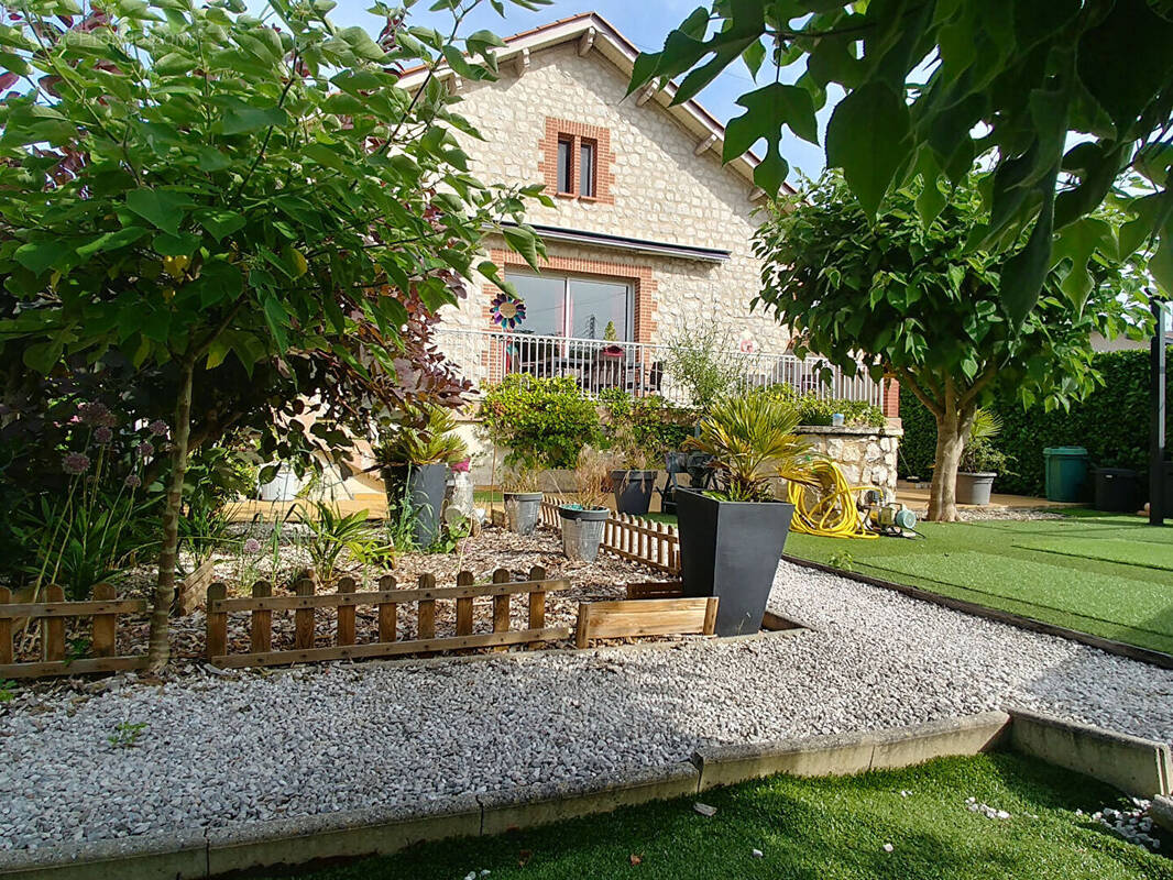 Maison à CAUSSADE