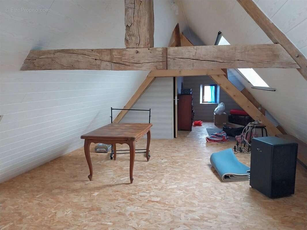 Maison à CHAILLAC