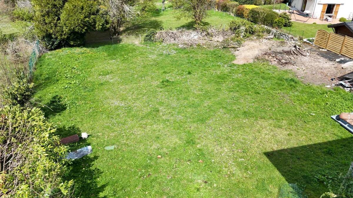 Terrain à FESSY