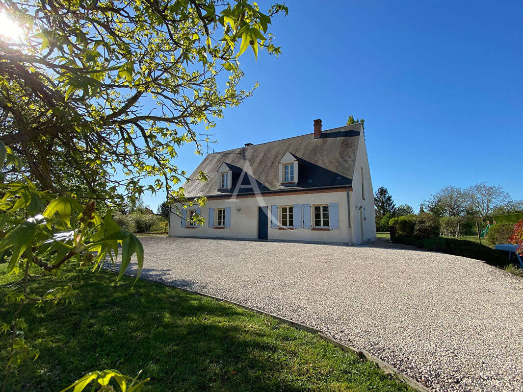 Maison à BOISCOMMUN