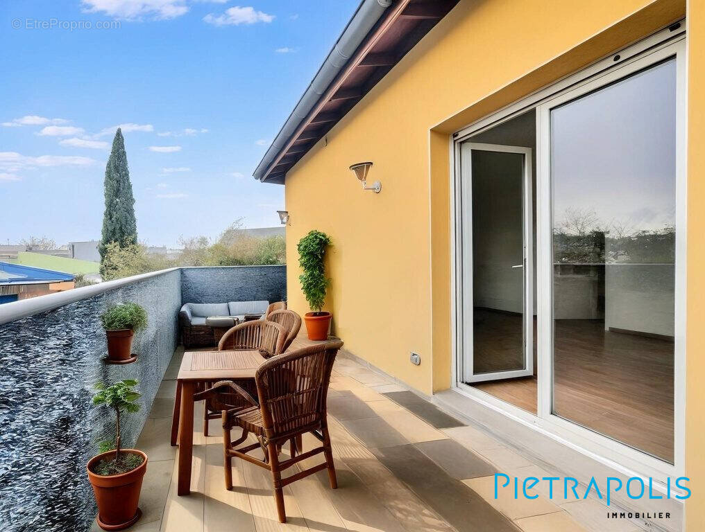 Appartement à CRAPONNE