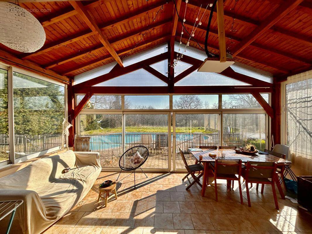 Maison à COULOUNIEIX-CHAMIERS