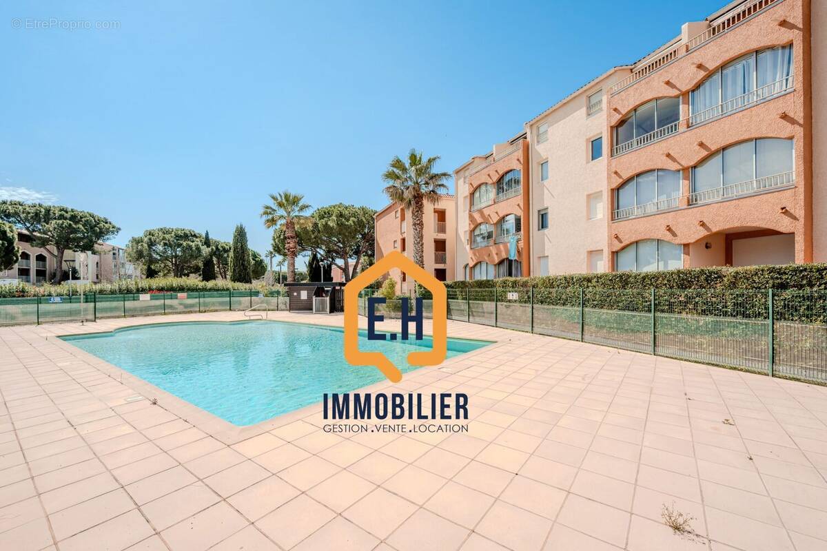 Appartement à LA LONDE-LES-MAURES