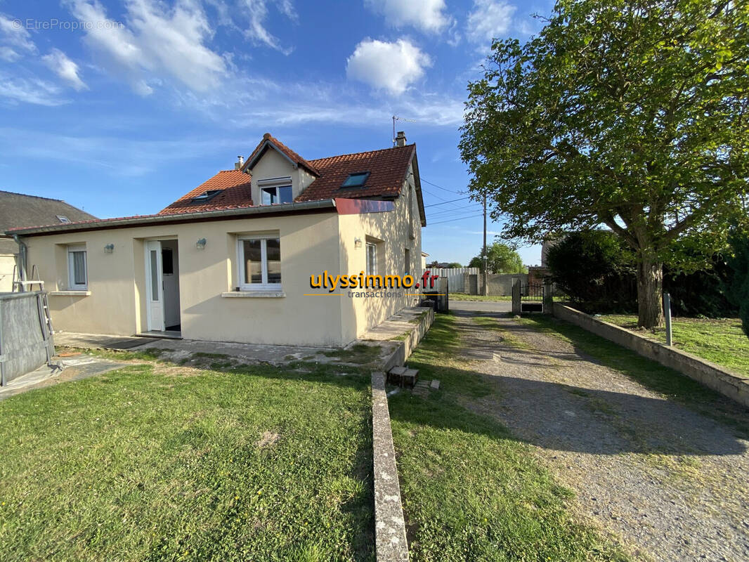 Maison à FRESNOY-LES-ROYE