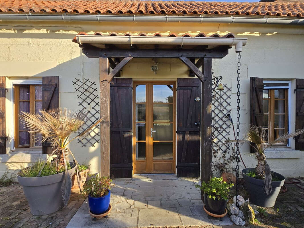 Maison à ISSAC