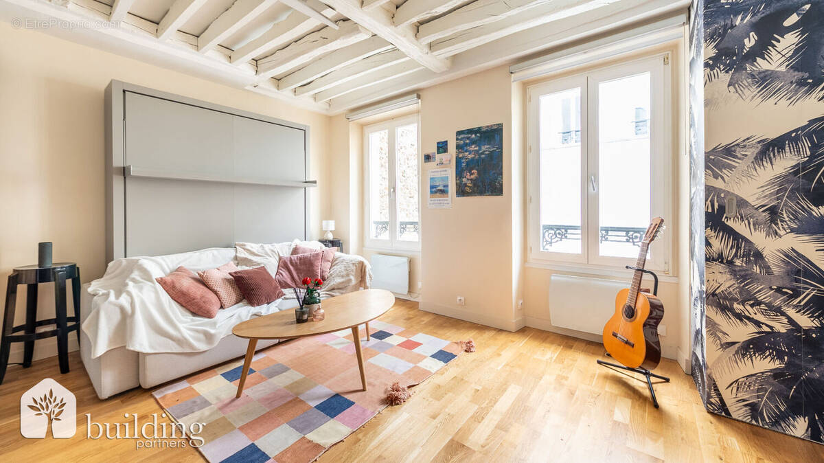 Appartement à PARIS-17E