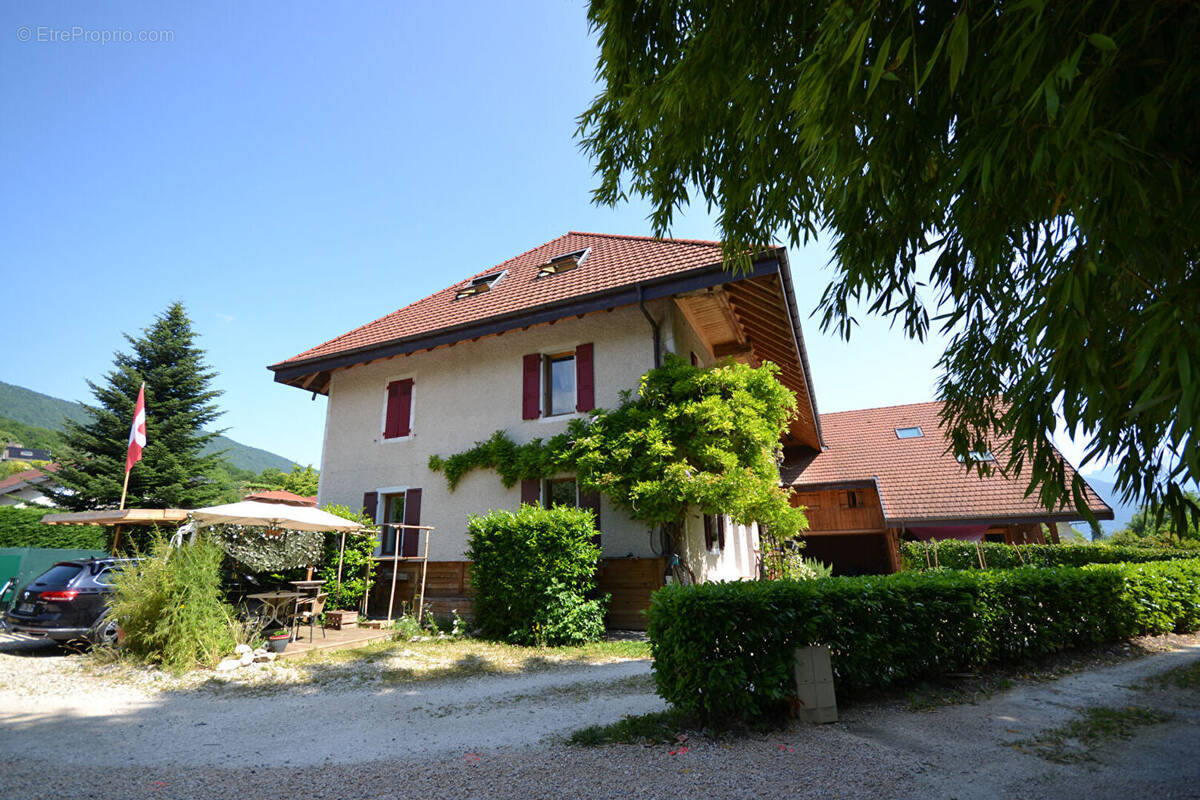Appartement à SAINT-JORIOZ