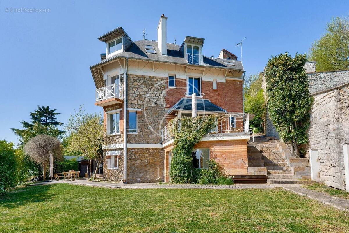 Maison à BOULOGNE-BILLANCOURT