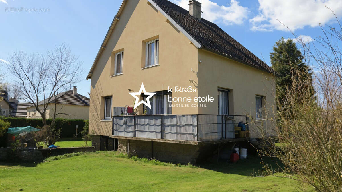 Maison à CHARLEVAL